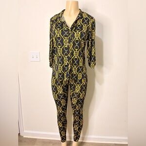 Stylish Black and Gold Women's Set